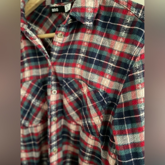 BDG Urban Ourfitters Plaid Button Down - Picture 2 of 6